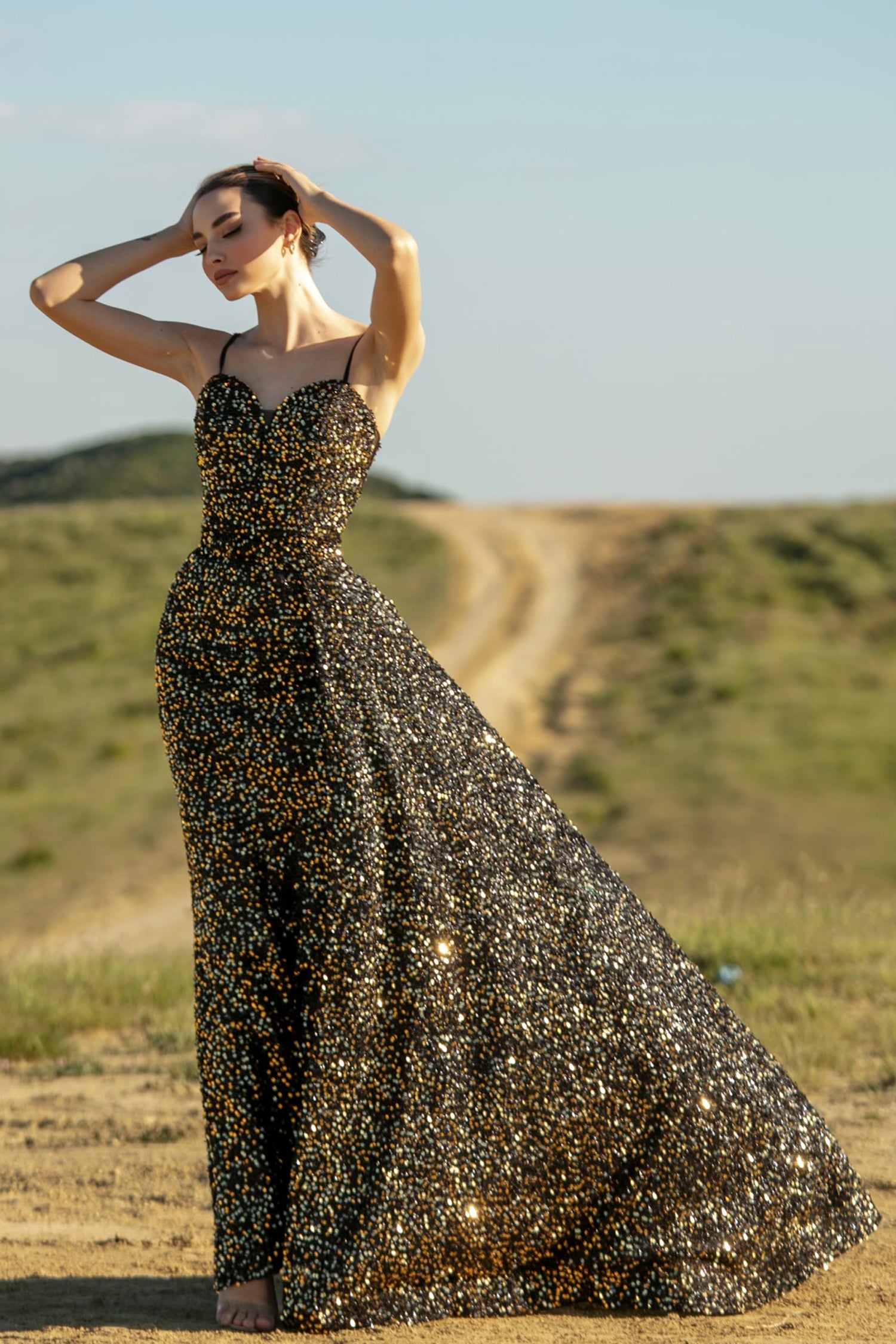 Eliza J Gleaming Gala Sequin Dress Black/Gold | Gala dresses, Gold and black  dress, Sequin dress